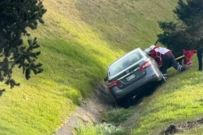 Abuelito sale herido en accidente sobre Paseo Tollocan en Metepec