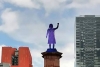 Colectivos feministas colocan estatua en honor a mujeres en la CDMX
