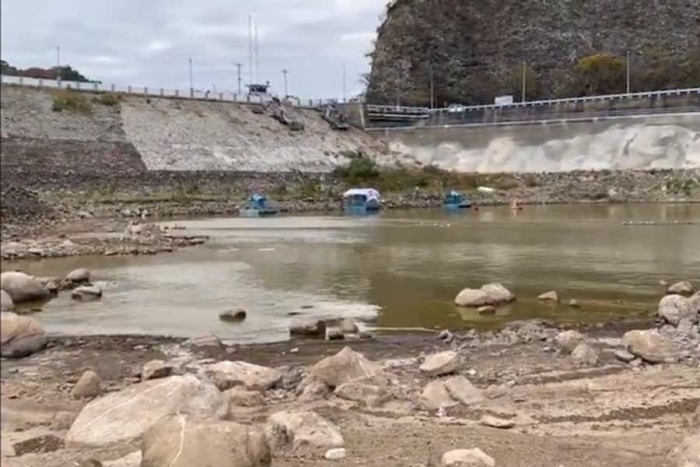 Las autoridades recomiendan a los ciudadanos ahorrar agua