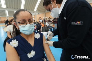 Mujeres embarazadas de Lerma, reciben vacuna contra COVID-19