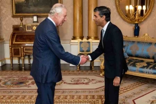 Rishi Sunak toma posesión como Primer Ministro británico tras reunión con rey Carlos
