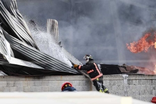 Un total de 150 elementos de la Secretaria de Seguridad Estatal desalojaron cerca de 500 trabajadores de diversas fábricas 