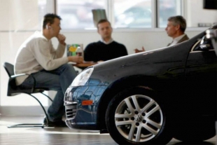 Venta digital y ofertas permitieron mínima recuperación en agencias de autos 