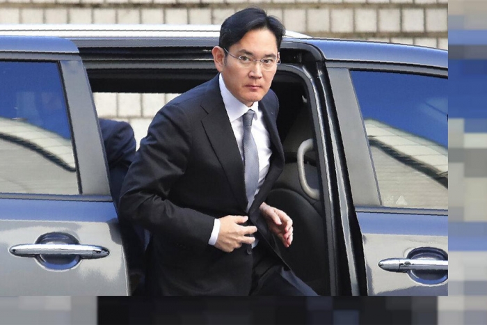 Conceden perdón presidencial a presidente de Samsung