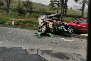 Mueren cuatro personas en accidente de tránsito en Almoloya de Juárez