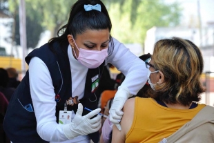 Aplicarán segunda dosis de vacuna contra COVID-19 a adultos mayores de 60 años de Huixquilucan, Metepec y Zinacantepec, del 21 al 23 de abril