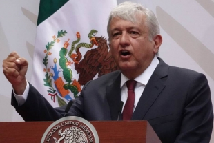 Promete López Obrador empleos y créditos para salir de la crisis