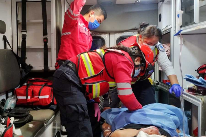 Tanto la joven como su bebé fueron trasladados al Hospital Nicolás San Juan