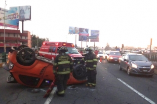 Accidente en Tollocan deja una persona herida y caos vehicular