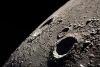 La luna tiene un nuevo cráter formado por basura espacial: expertos