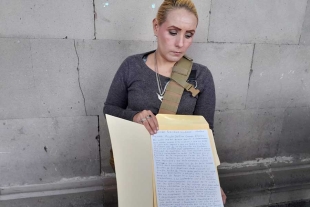 Esta tarde llegó hasta palacio de gobierno para pedir el apoyo de la gobernadora Delfina Gómez Álvarez,