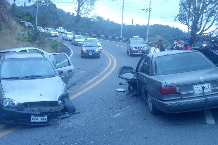 Accidente deja dos lesionados en carretera a Tenancingo