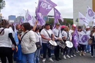 Bloquean Periférico Norte contra exdiputado acusado de violencia y bigamia