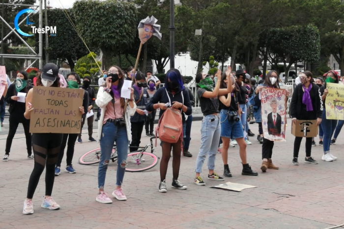 Mujeres se manifiestan en solidaridad con víctimas de represión en Ecatepec