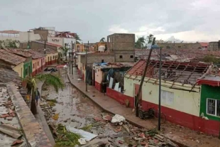 Huracán “Roslyn” deja tres muertos a su paso