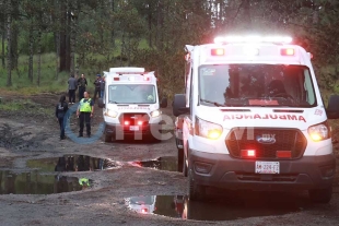 Hasta la carretera Toluca–Sultepec arribaron 14 ambulancias de corporaciones como el Servicio de Urgencias del Estado de México