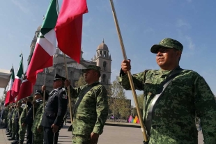 Celebran 24 de febrero, día de la Bandera de México