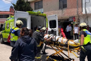 Hombre se electrocuta al tocar cables de alta tensión en San Lorenzo Tepaltitlán