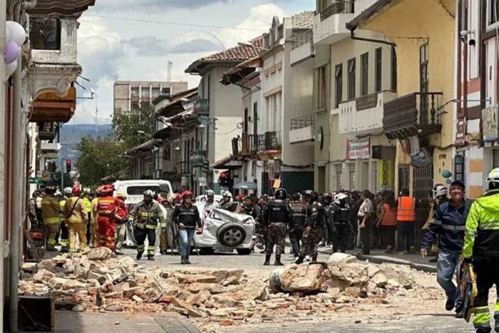 Terremoto en Ecuador de 6.8 deja al menos 13 muertos