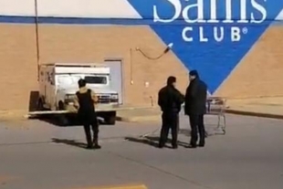 Intento de asalto deja dos custodios heridos en Sam’s Club de Toluca