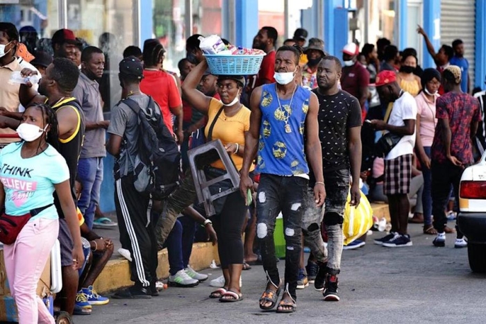 México pondrá en marcha plan para regularizar a 200 haitianos