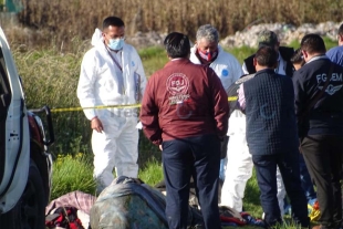 Dejan cuerpos encobijados en Colonia Guadalupe en Lerma