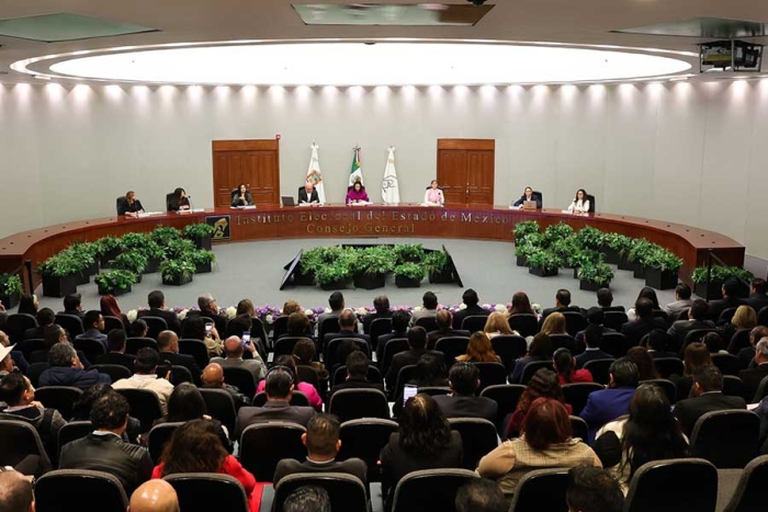 Karina Vaquera subrayó que la contienda representa un nuevo paradigma