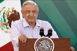 Exige AMLO a sus funcionarios garantizar medicamentos oncológicos