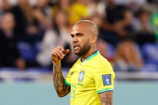 Cambian de cárcel a Dani Alves por seguridad