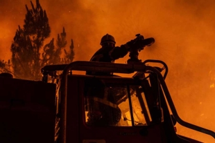 Francia recibe ayuda europea para combatir graves incendios que queman miles de hectáreas