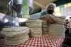 AMLO va contra altos precios de la tortilla para reforzar plan contra inflación
