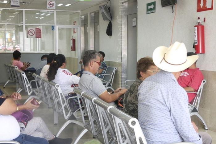 La cumplen en hospitales de Aguascalientes, no brindan atención a pacientes foráneos