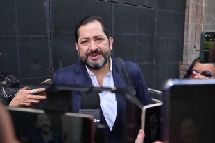 Vázquez subrayó que en el paquete fiscal 2025 no se autorizó nueva deuda y se optó por reforzar el presupuesto destinado a programas sociales