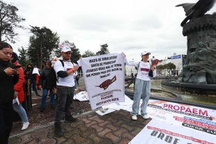 La movilización comenzó en la glorieta del Águila, desde donde los activistas marcharon por Paseo Colón, José Vicente Villada y Nicolás Bravo