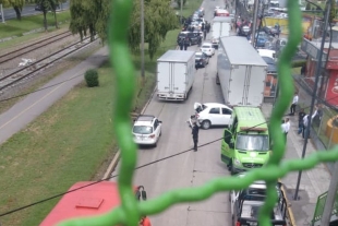 Balacera y persecución por intento de robo de tráiler en Lerma