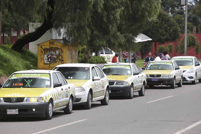Más del 80 por ciento de taxis en la irregularidad