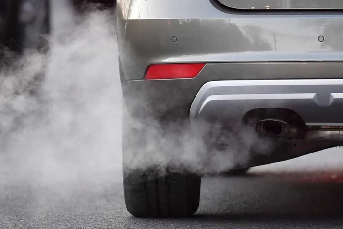 Oficial: Reino Unido retrasa veto a los autos de gasolina hasta 2035