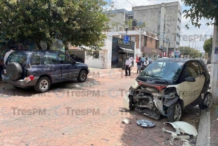 Accidente en centro de Toluca causa movilización de autoridades