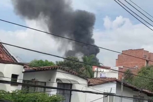 Avión se estrella contra una casa en Colombia: hay al menos ocho muertos