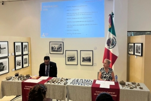 Durante una “ceremonia de restitución”, Susana Zarco hizo entrega de los bienes