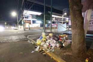 Dejan basura en el centro Toluca