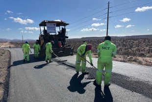 Cuadrillas de la SICT han dado mantenimiento a 41 mil 900 km y reparado 276 mil baches