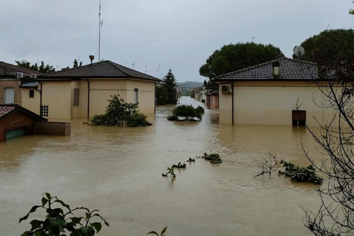 Inundaciones en Emilia Romaña dejan al menos 8 muertos