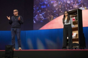 Éstos lentes apuestan por una apariencia más discreta y tradicional, similar al estilo que actualmente manejan las populares Ray-Ban Meta