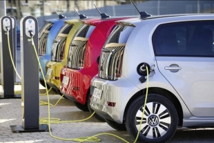 Canadá y México discuten un plan contra el incentivo de EUA a vehículos eléctricos