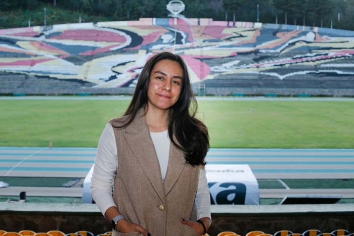El fútbol no es solo para hombres: Ana Laura Cruz Manjarrez, periodista deportiva egresada de la UAEMéx