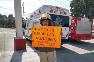 Desalojan de sus instalaciones al cuerpo de Bomberos Y Protección Civil de Xalatlaco