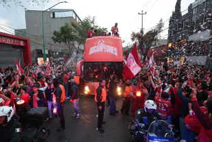 La ciudad se tiñe de rojo; Toluca celebra su decimosegundo titulo