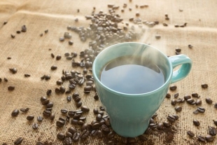 Mejora el sabor de tu café con una cáscara de huevo