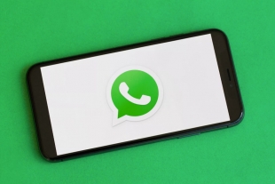 Cómo enviar mensajes de WhatsApp sin tocar tu celular